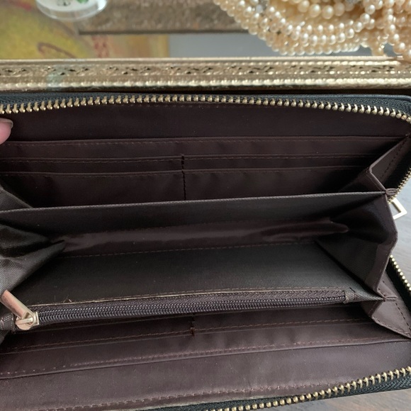 Black vegan leather wallet - Picture 5 of 5